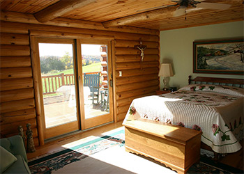 Deluxe cabin sleeps 4